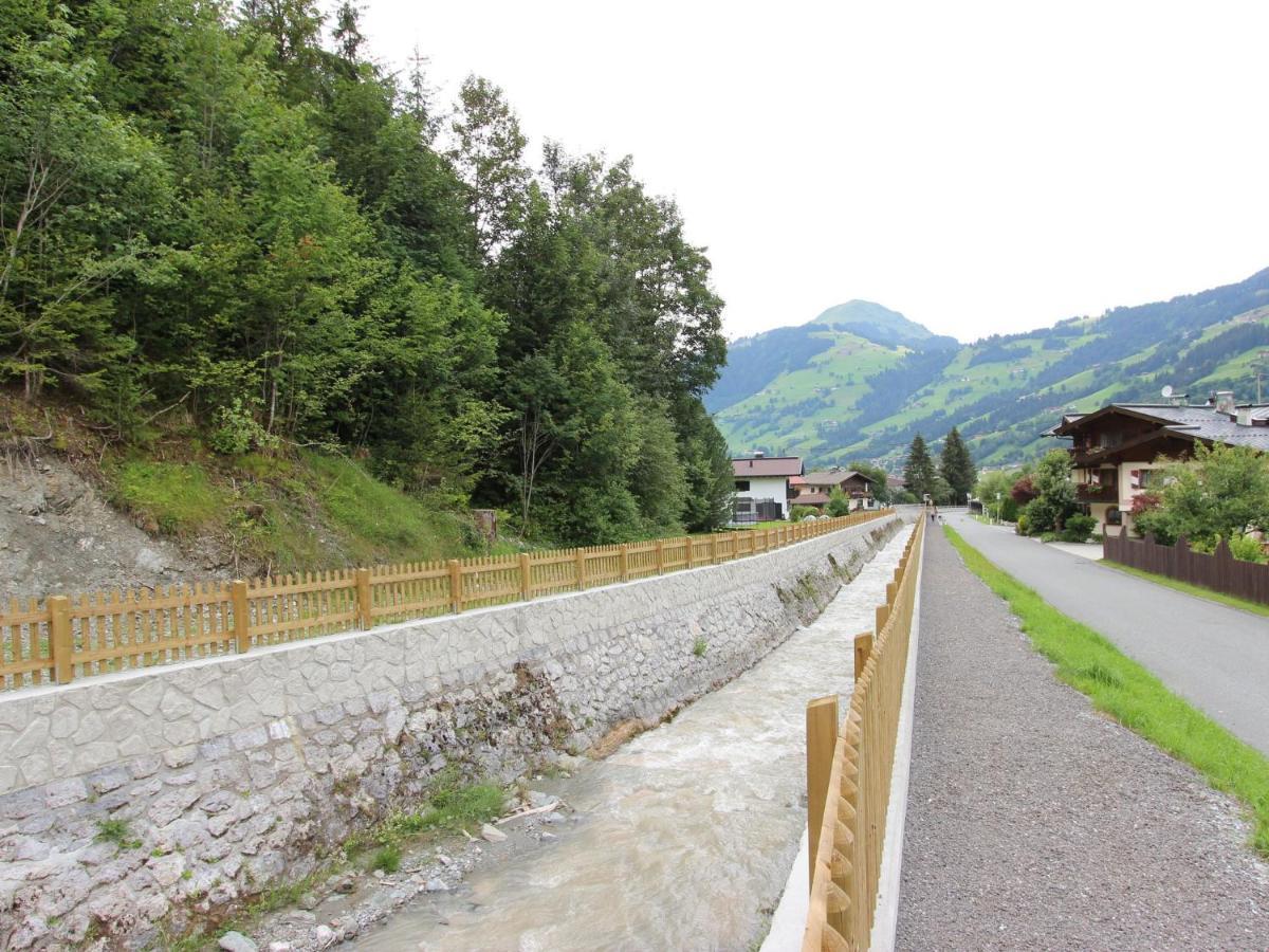 Boutique Apartment In Brixen With Mountain View Brixen im Thale Buitenkant foto